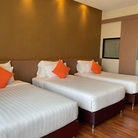 Tonaoi Grand Hotel Хатъяй Экстерьер фото