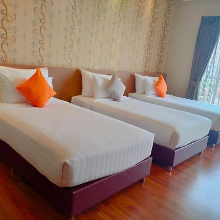 Tonaoi Grand Hotel Хатъяй Экстерьер фото