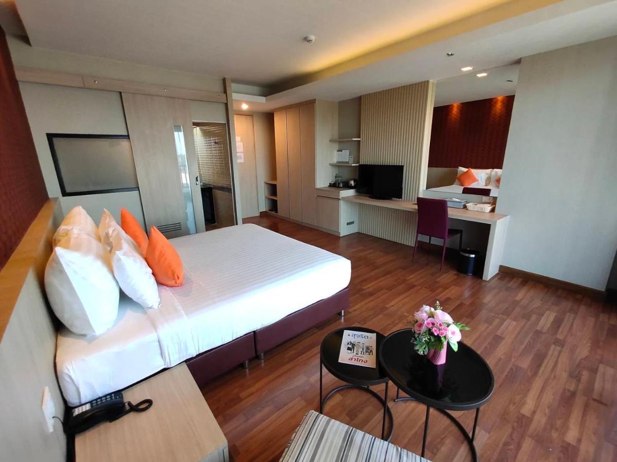 Tonaoi Grand Hotel Хатъяй Экстерьер фото