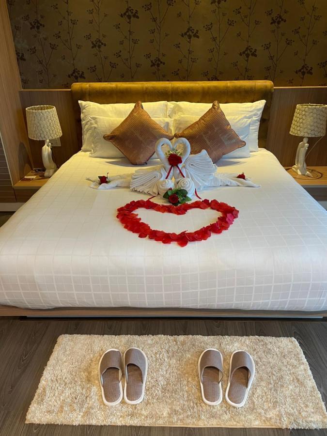 Tonaoi Grand Hotel Хатъяй Экстерьер фото