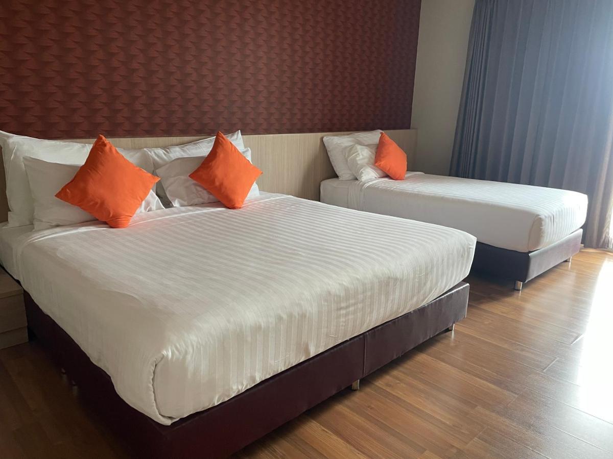 Tonaoi Grand Hotel Хатъяй Экстерьер фото