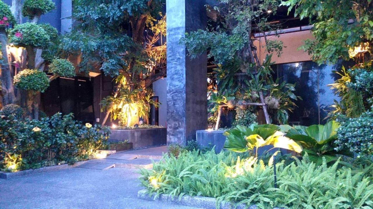 Tonaoi Grand Hotel Хатъяй Экстерьер фото