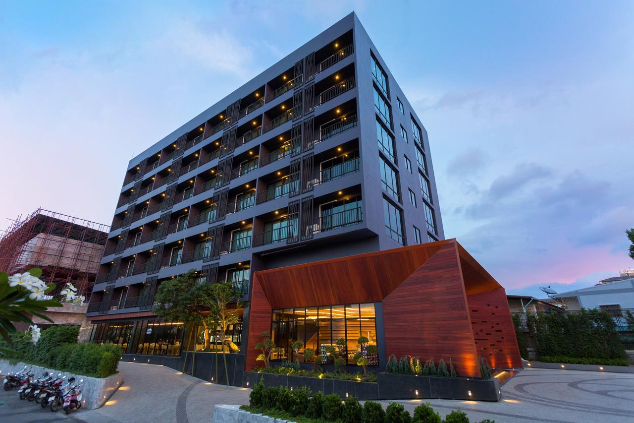 Tonaoi Grand Hotel Хатъяй Экстерьер фото