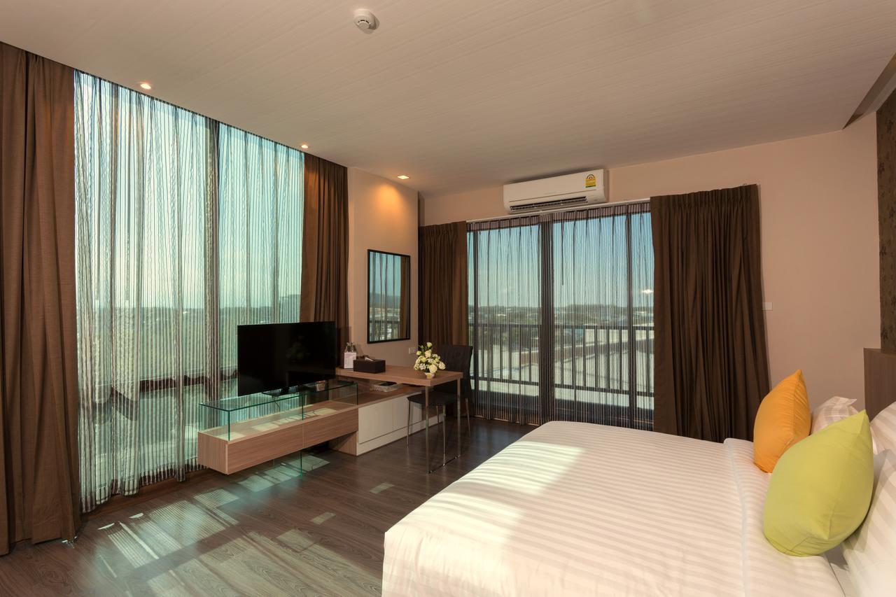 Tonaoi Grand Hotel Хатъяй Экстерьер фото